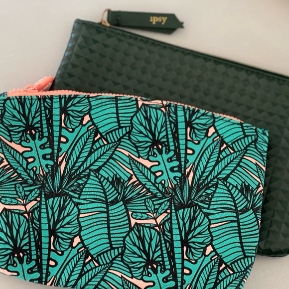 IPSY | 4 Makeup Bags Bundle - Picture 11 of 12